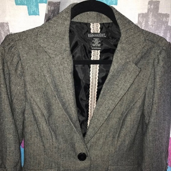 Tweed Blazer - Picture 2 of 4